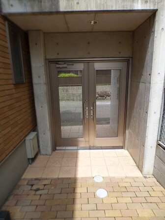 摂津本山駅 徒歩3分 2階の物件外観写真